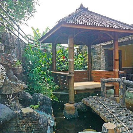 OYO 90369 An Nur Family Homestay Syariah Cigombong Luaran gambar