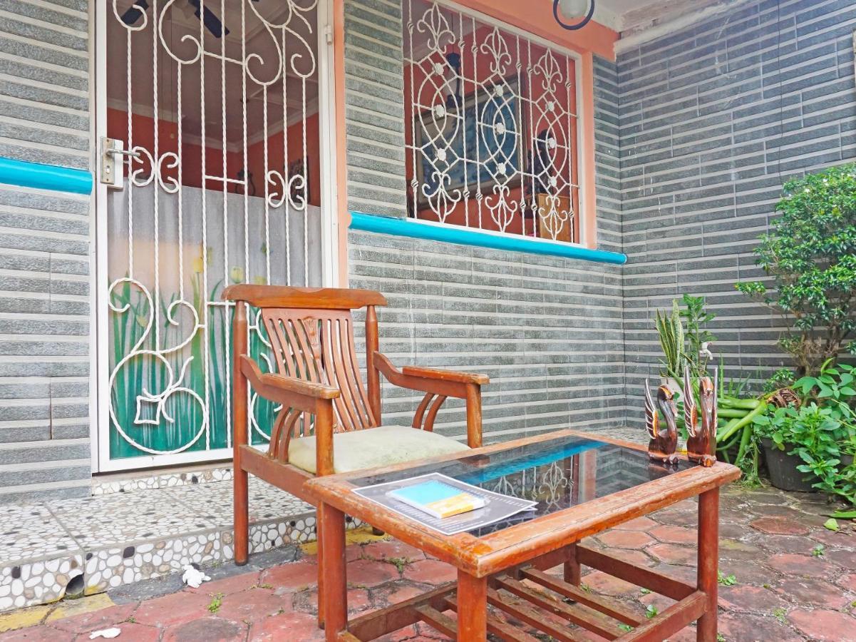 OYO 90369 An Nur Family Homestay Syariah Cigombong Luaran gambar