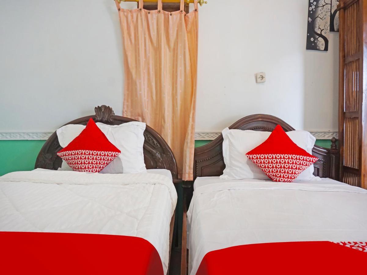 OYO 90369 An Nur Family Homestay Syariah Cigombong Luaran gambar