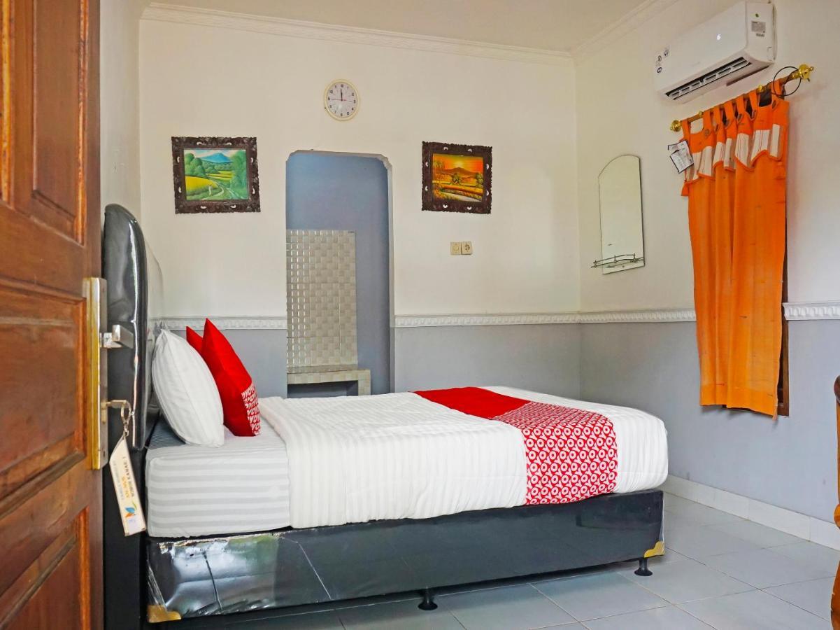 OYO 90369 An Nur Family Homestay Syariah Cigombong Luaran gambar