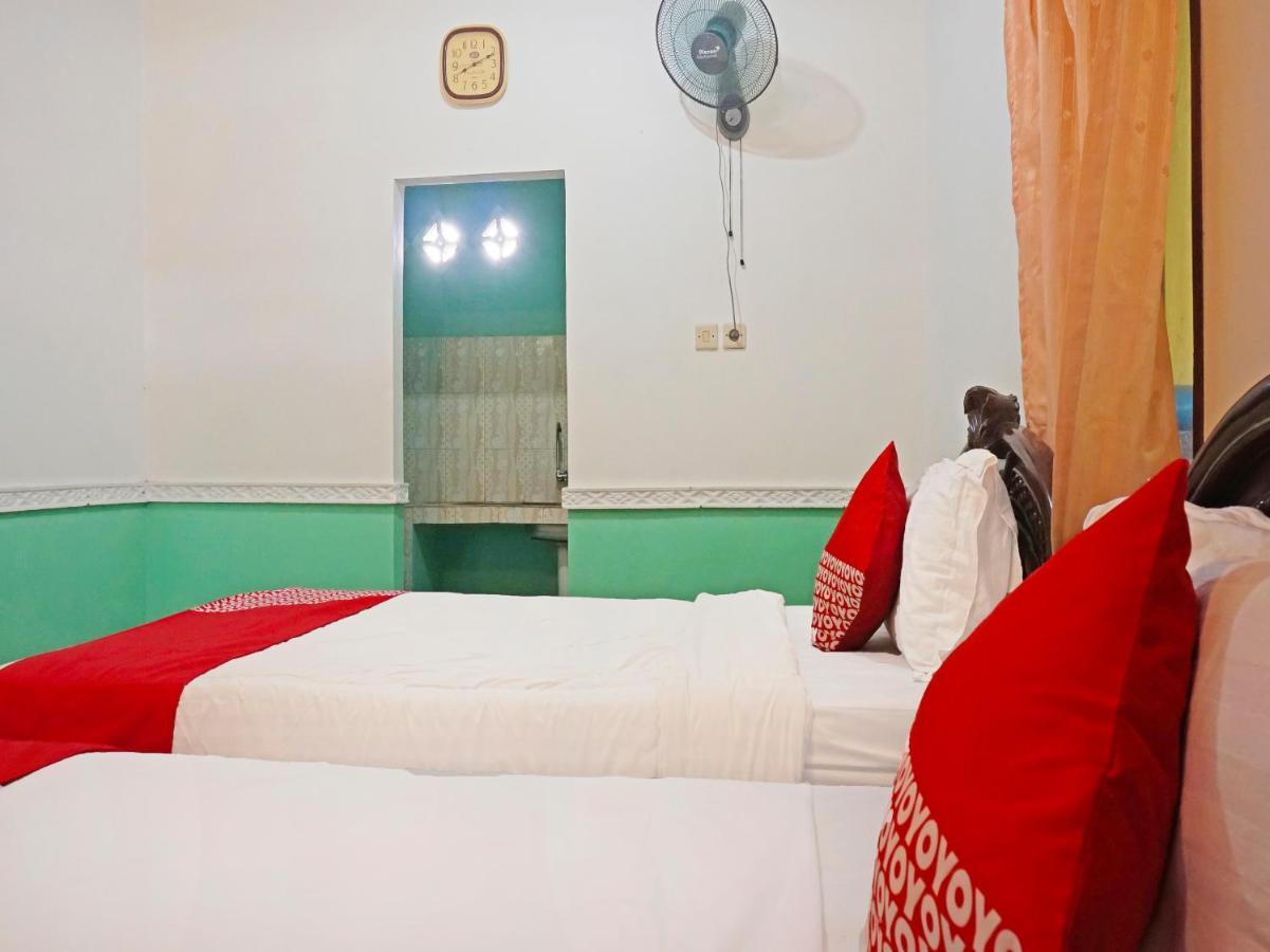 OYO 90369 An Nur Family Homestay Syariah Cigombong Luaran gambar